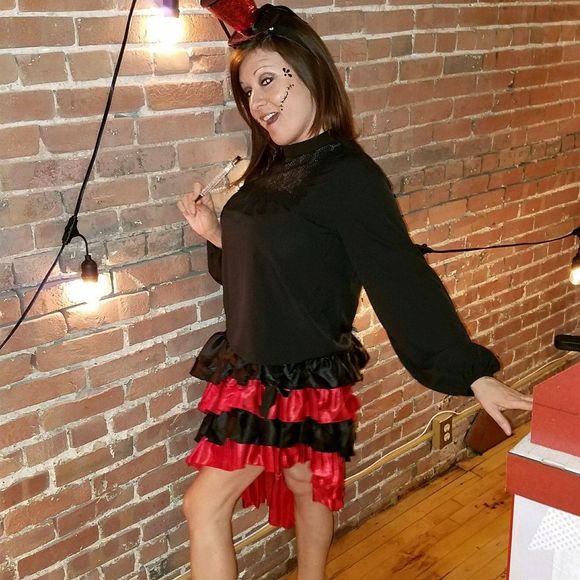 Meet your Posher, Tara - Picture 1 of 1